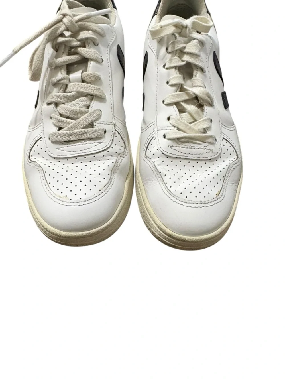 Veja V-10 Leather Sneaker White Black Women's Size 7 US/38 EU Casual Shoes - Picture 4 of 9